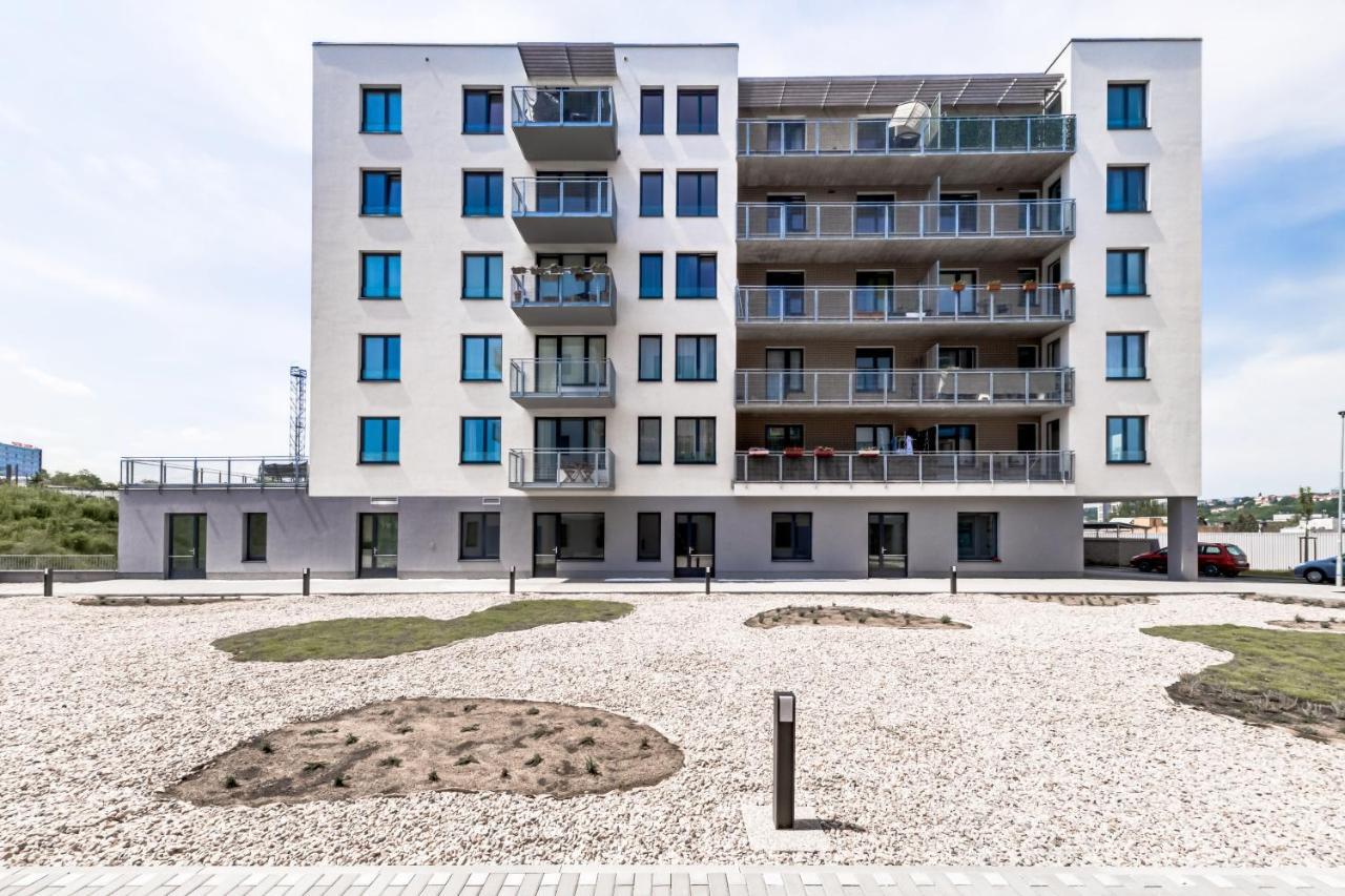 Nove Studio Safari /rezidence Harfistka/ O2 Arena Apartment *